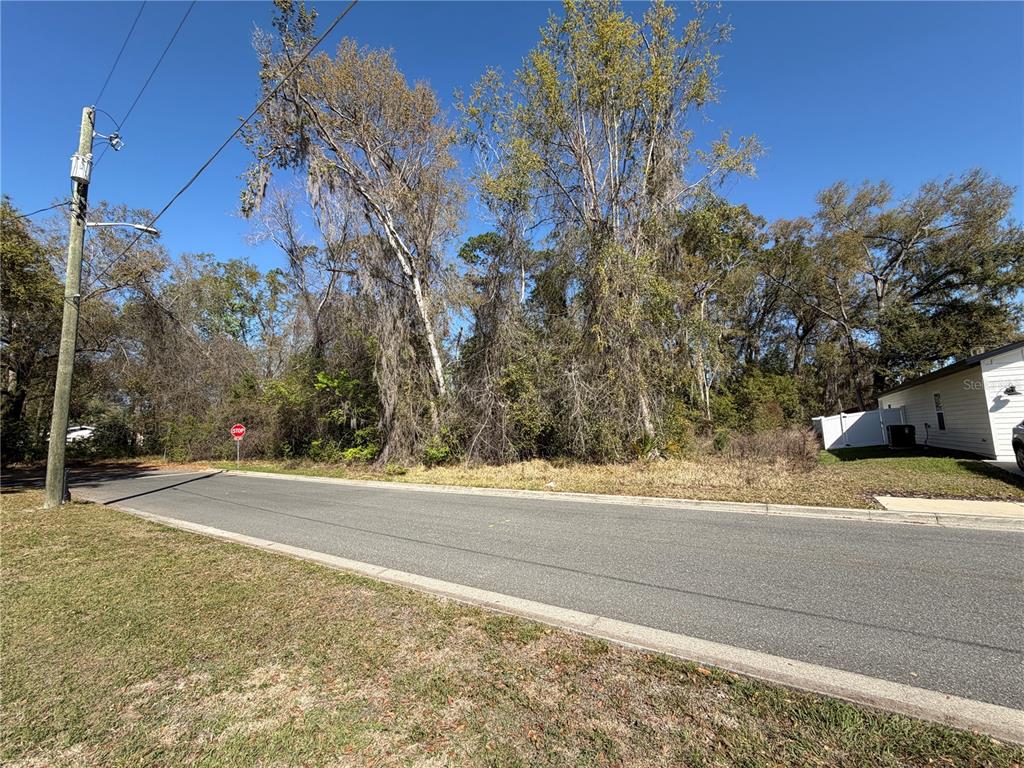 1908 Northeast 7th Avenue Gainesville, FL 32641 - Photo 4 of 6