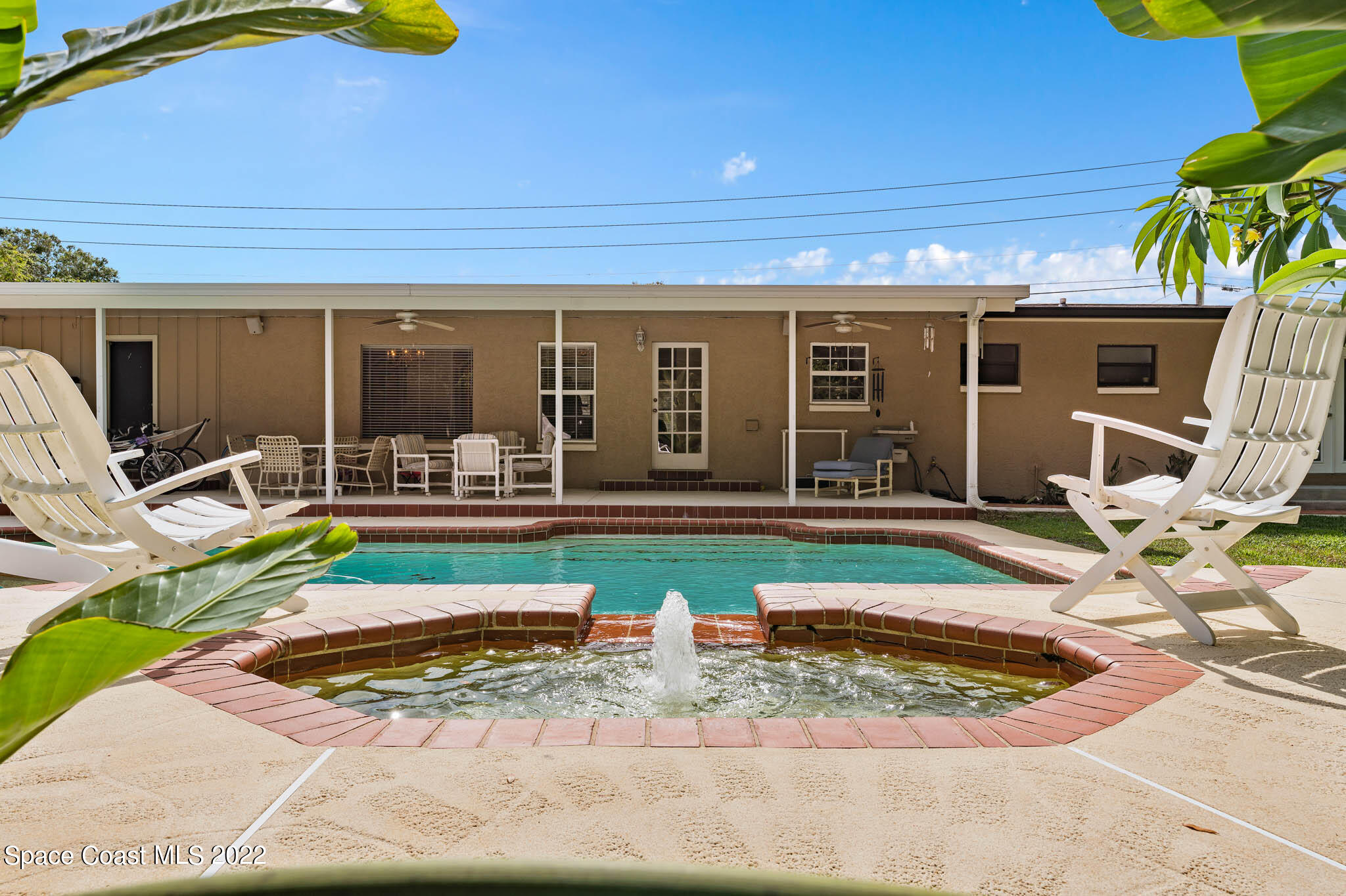 911 Bear Lake Road Apopka, FL 32703 - Photo 25 of 33 a view of a house with backyard