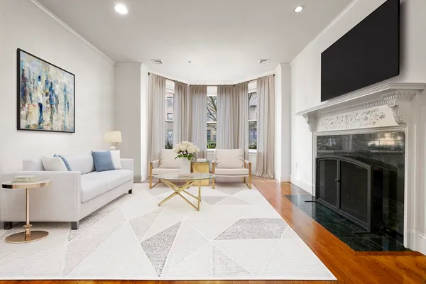$1,495,000 | 402 Marlborough Street, Unit 2, Boston, MA 02115
