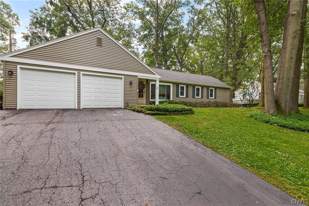 17 Falling Creek Road Perinton, NY 14534 - Photo 2 of 50