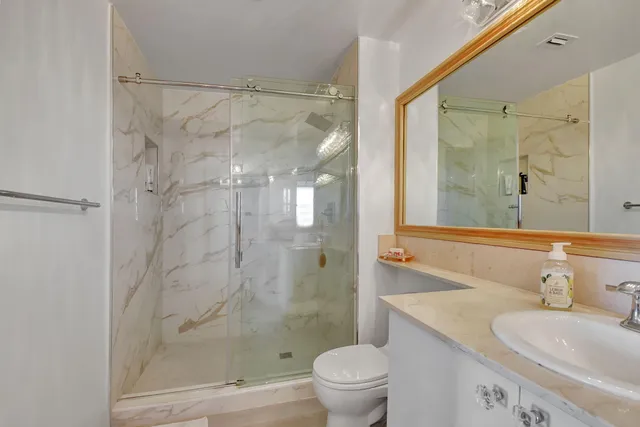 $5,000 | 802 West Windward Way, Unit 303, Lantana, FL 33462