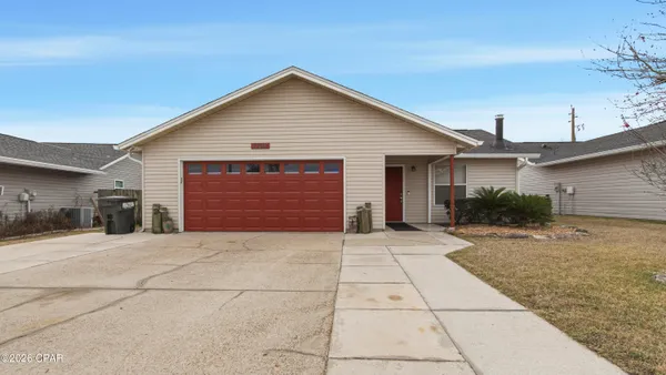 $2,300 | 7708 Shadow Bay Drive, Panama City, FL 32404