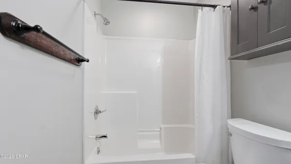 $2,300 | 7708 Shadow Bay Drive, Panama City, FL 32404