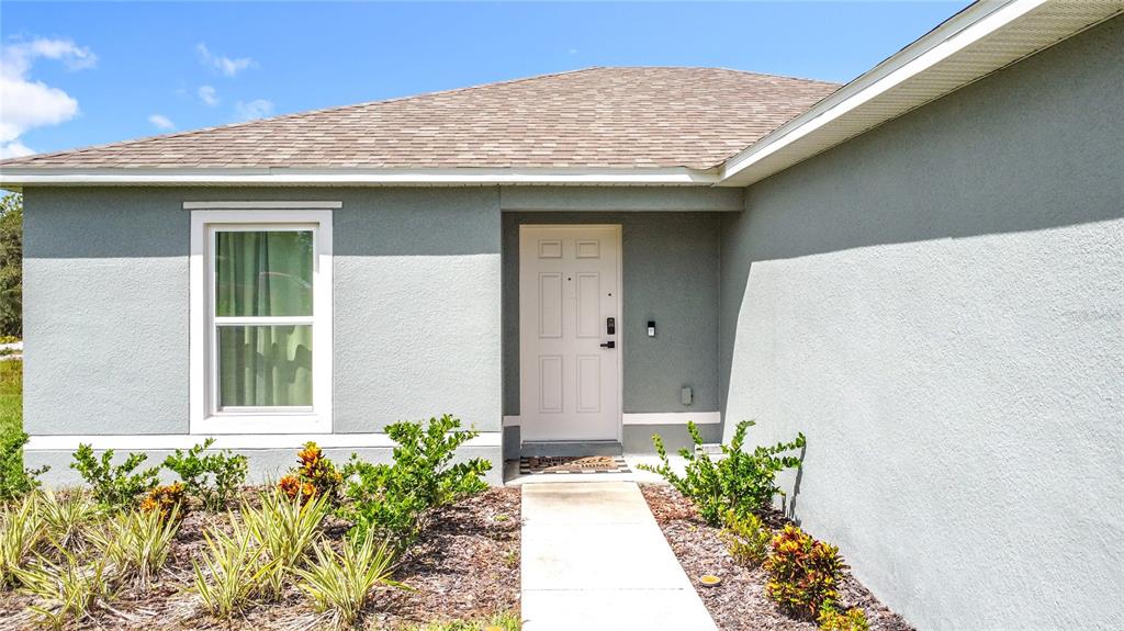 120 Bonito Way Kissimmee, FL 34759 - Photo 53 of 53 a front view of a house