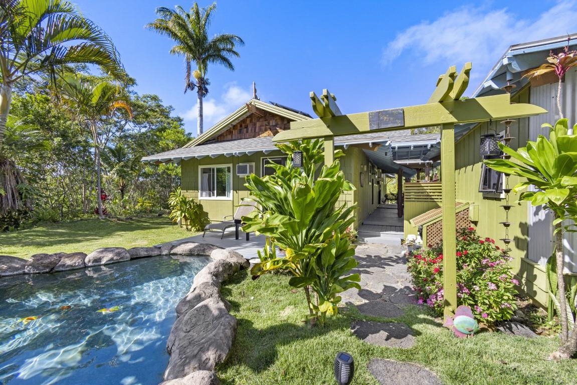 690 East Kuiaha Road Haiku, HI 96708 - Photo 1 of 30