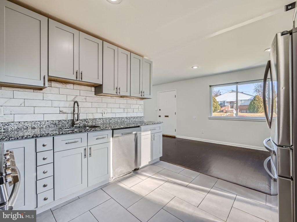 3314 Hillsmere Road Gwynn Oak, MD 21207 - Photo 15 of 29 Kitchen