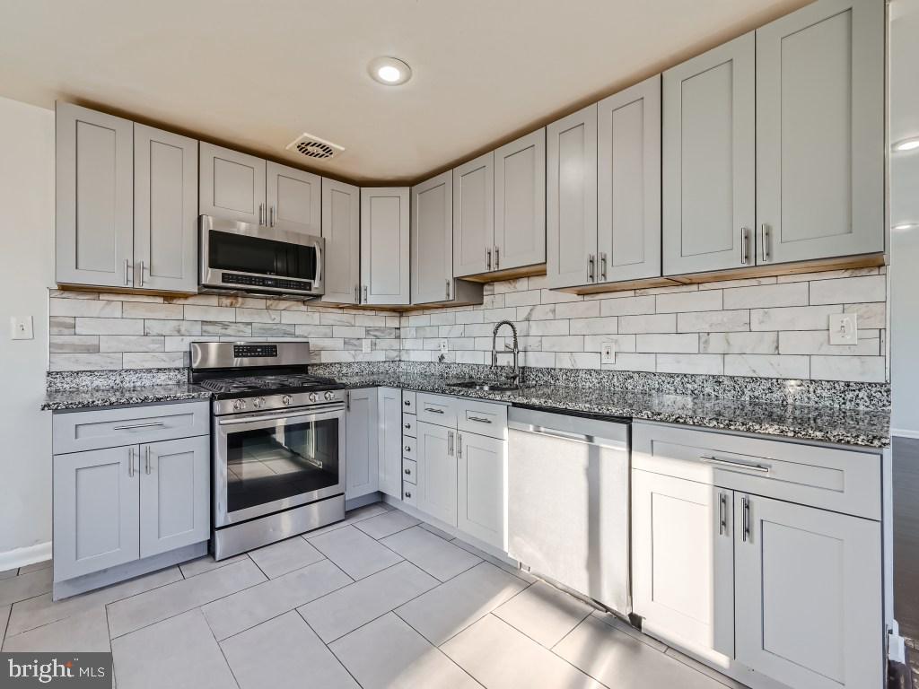 3314 Hillsmere Road Gwynn Oak, MD 21207 - Photo 2 of 29 Kitchen w/ Ceramic Countertops