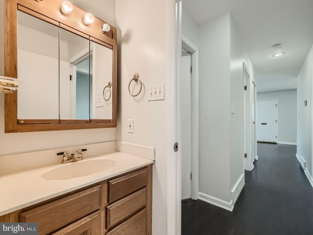 3314 Hillsmere Road Gwynn Oak, MD 21207 - Photo 21 of 29 Full Bath