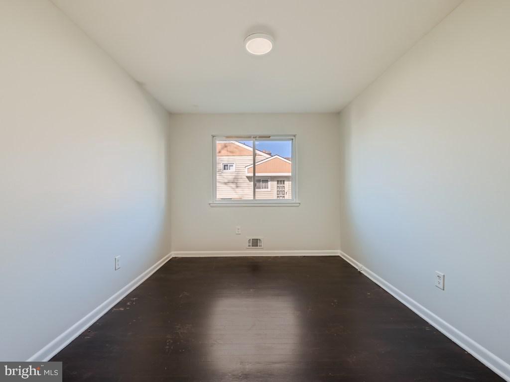 3314 Hillsmere Road Gwynn Oak, MD 21207 - Photo 23 of 29 Bedroom 3