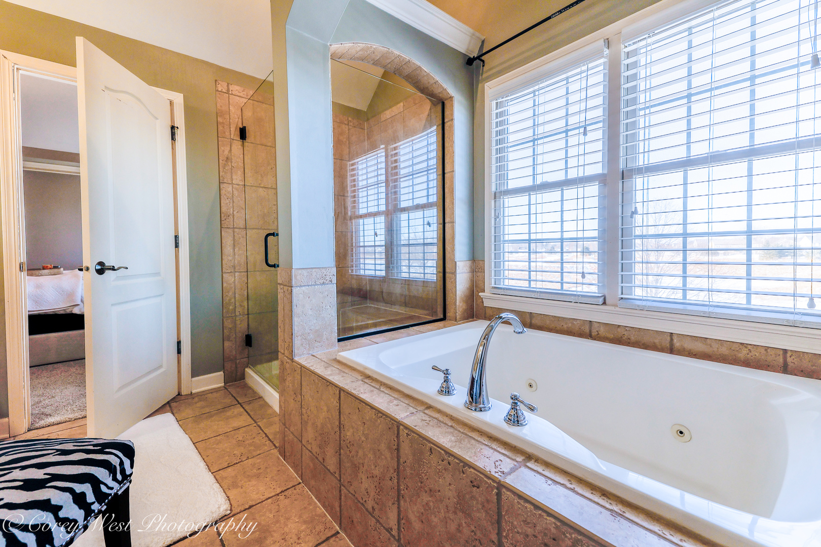 801 Citizen Avenue Elburn, IL 60119 - Photo 25 of 49 a bathroom with a bathtub and a shower
