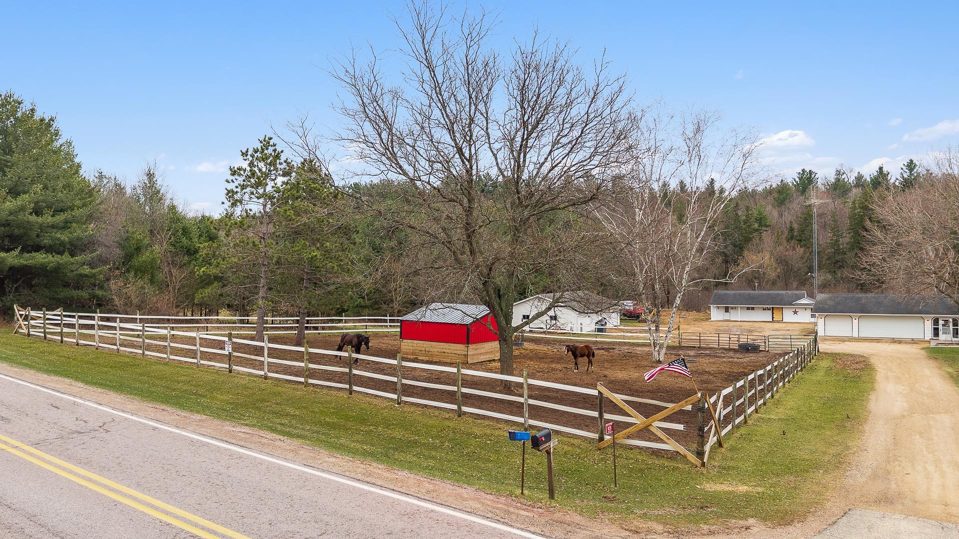 1135 County Rd K Wisconsin Dells, WI 53965 - Photo 9 of 81