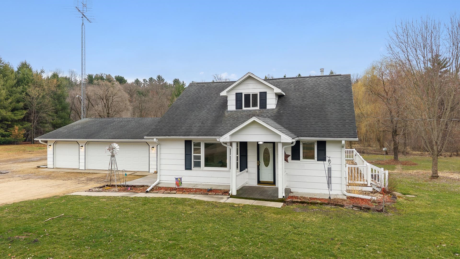 1135 County Rd K Wisconsin Dells, WI 53965 - Photo 10 of 81