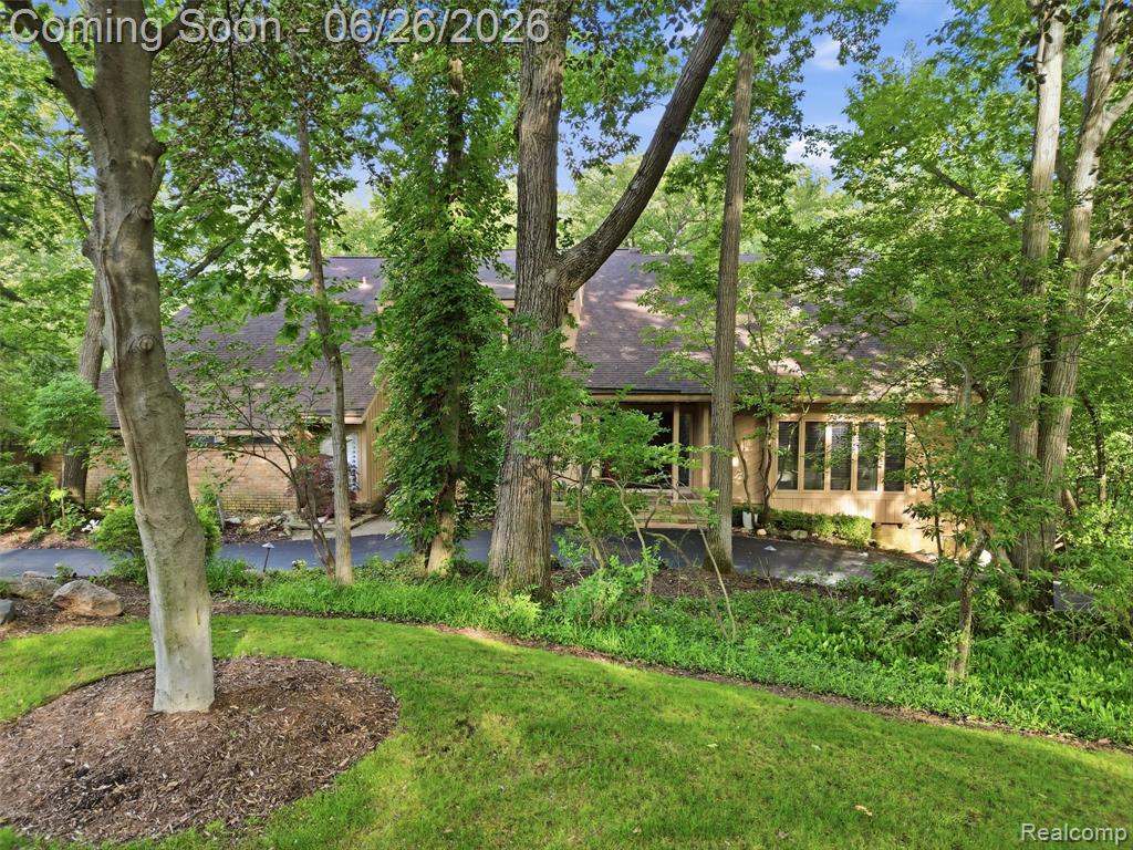 4751 Rolling Ridge Road West Bloomfield, MI 48323 - Photo 3 of 50
