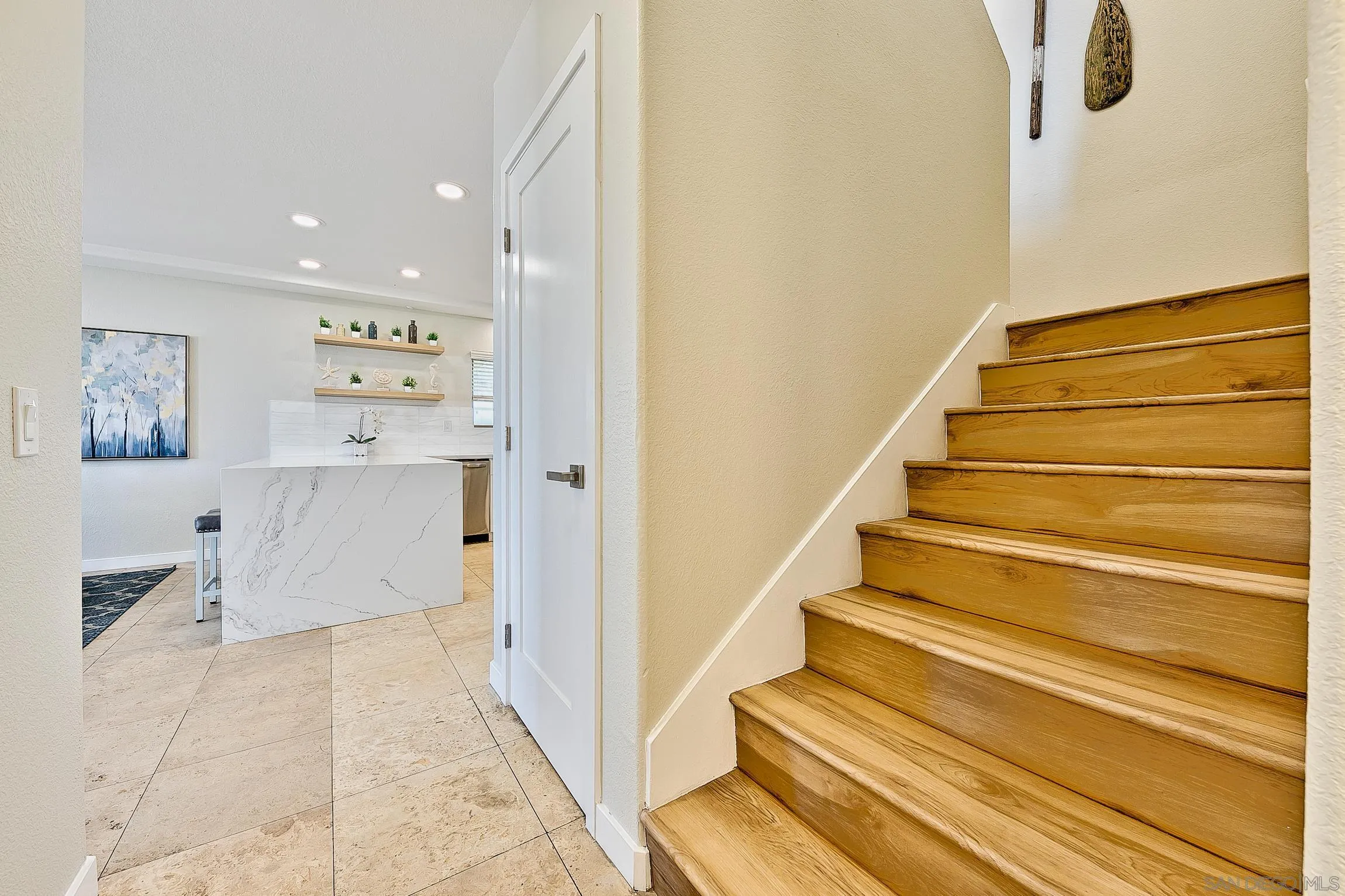 3537 Ocean Front Walk San Diego, CA 92109 - Photo 27 of 51 a view of entryway and hall with wooden floor