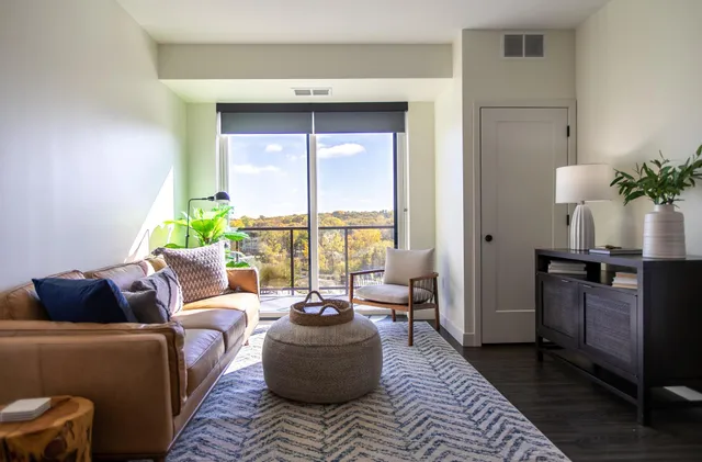 $3,730 | 12610 Ridgedale Drive, Unit 324, Minnetonka, MN 55305