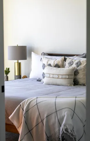 $3,730 | 12610 Ridgedale Drive, Unit 324, Minnetonka, MN 55305