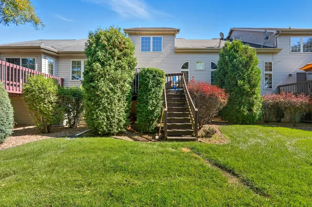 $319,999 | 9842 Kreitzburg Street, Dyer, IN 46311