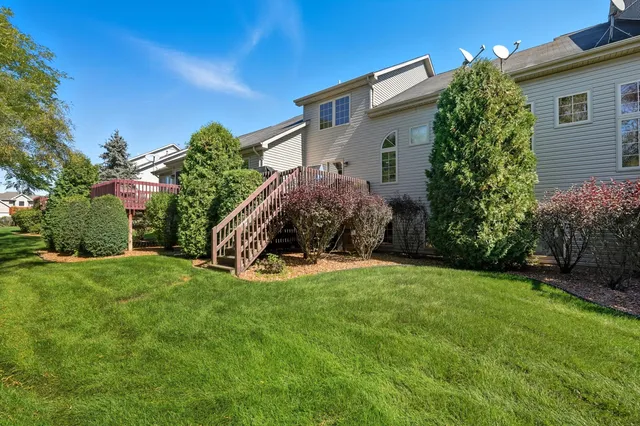 $319,999 | 9842 Kreitzburg Street, Dyer, IN 46311