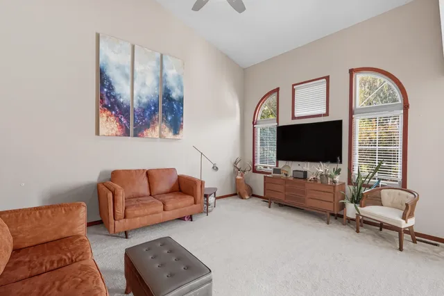 $319,999 | 9842 Kreitzburg Street, Dyer, IN 46311