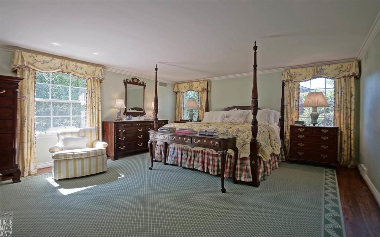 68 North Deeplands Road Grosse Pointe, MI 48236 - Photo 20 of 40 Master Bedroom