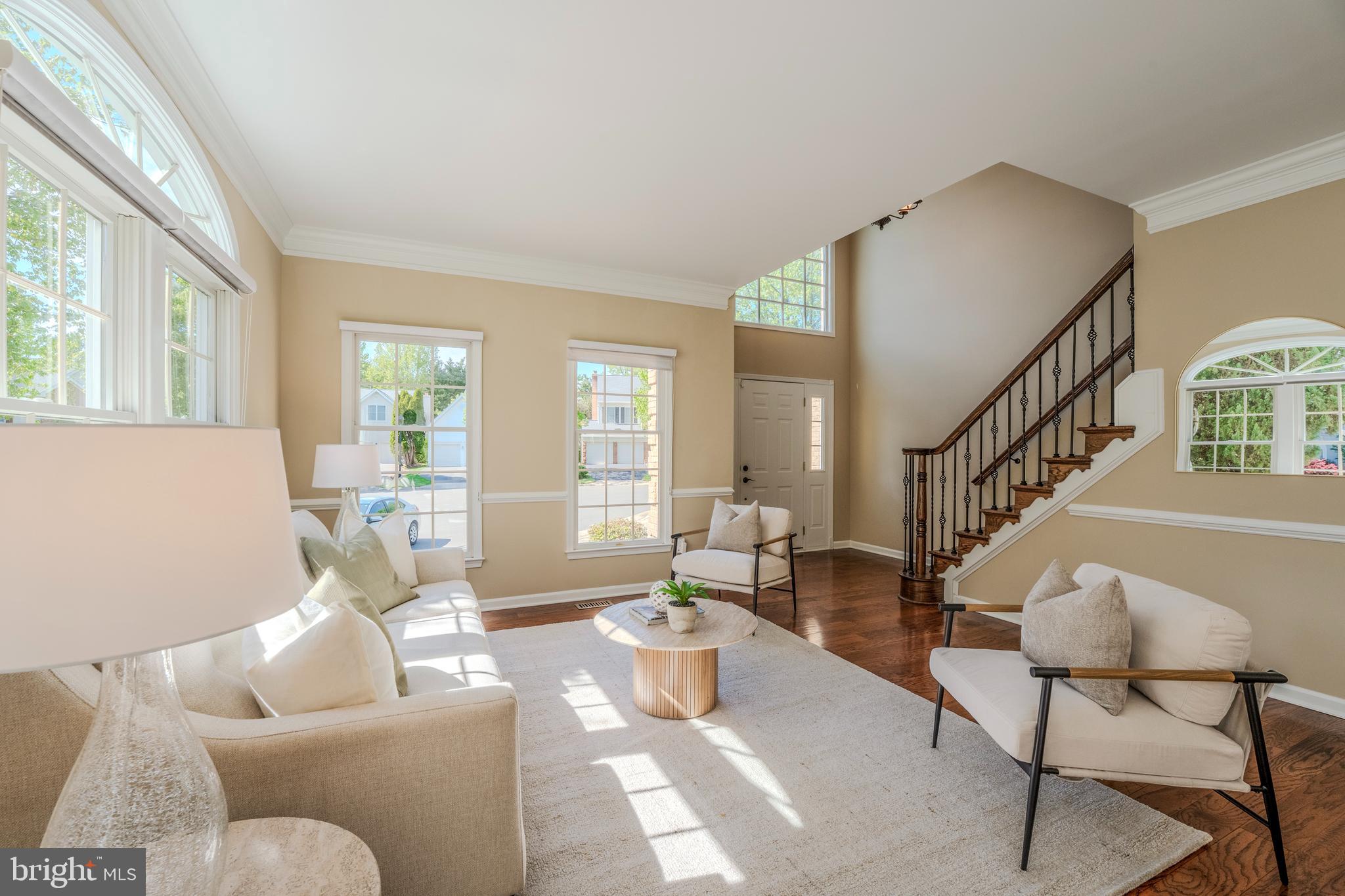 1327 Murray Downs Way Reston, VA 20194 - Photo 6 of 70 Living Room