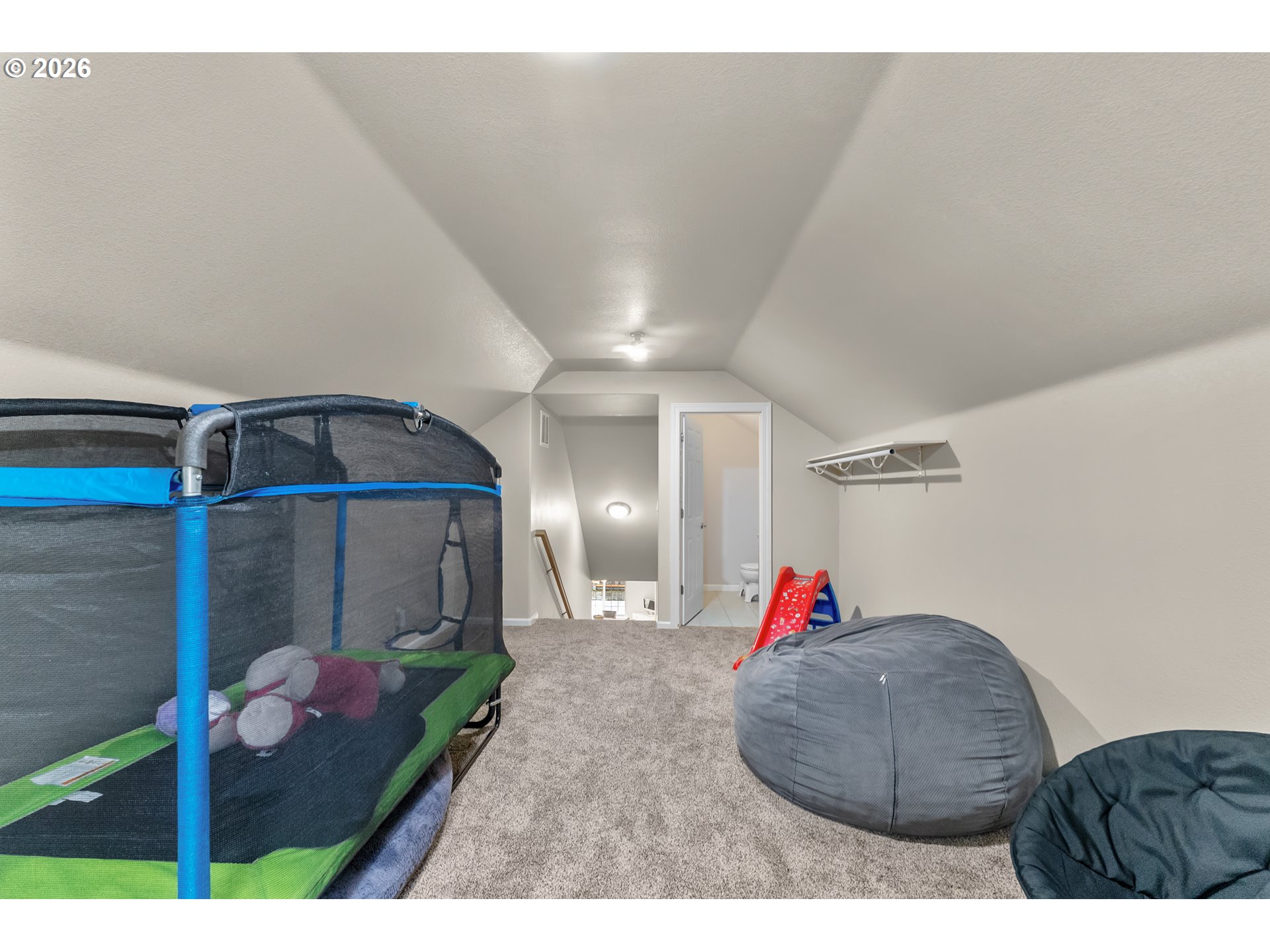 554 Oak Valley Loop Winchester, OR 97495 - Photo 31 of 42 a living room with furniture