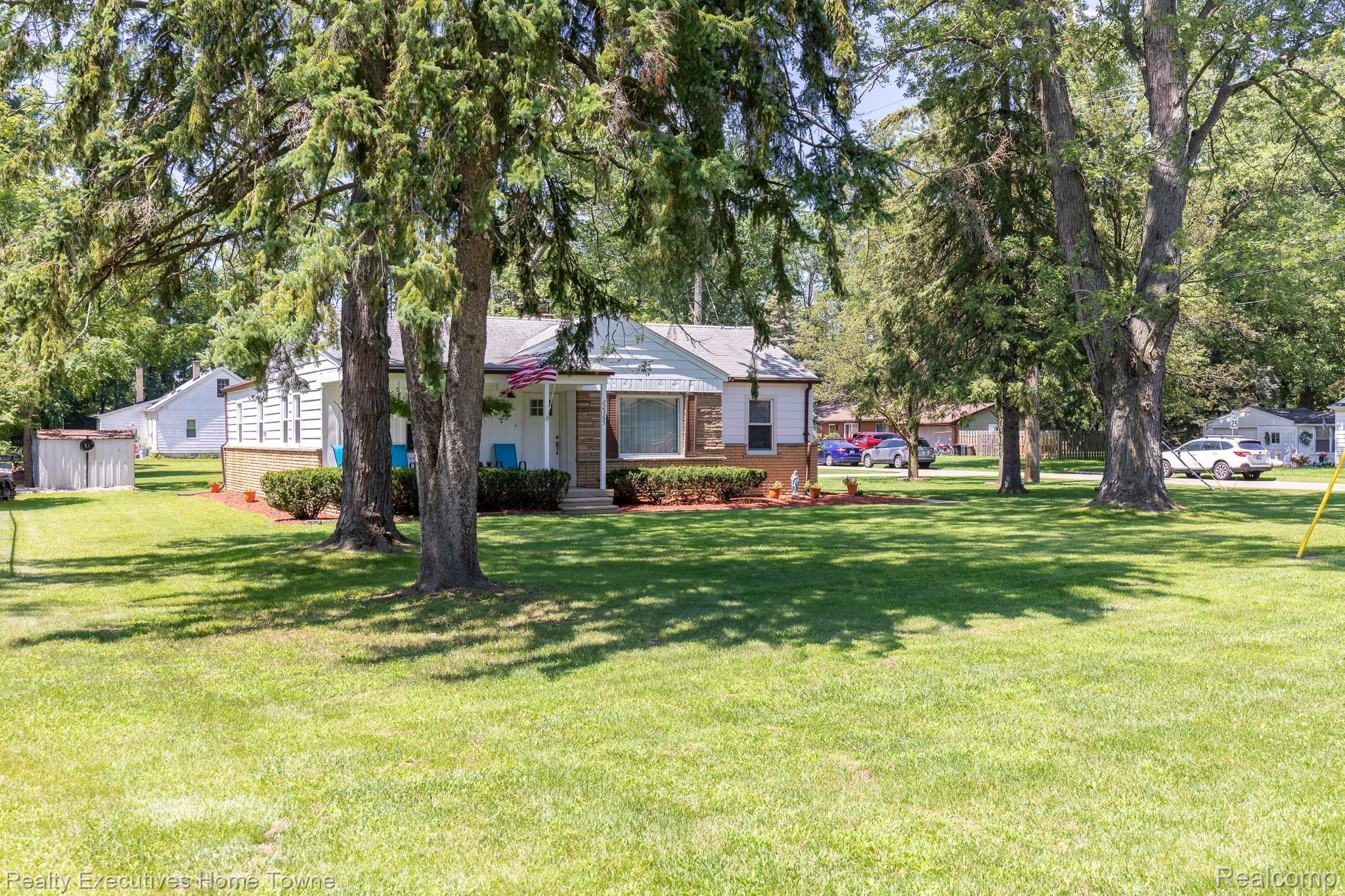 22365 Berg Road Southfield, MI 48033 - Photo 5 of 34 22365 Berg-11.jpg