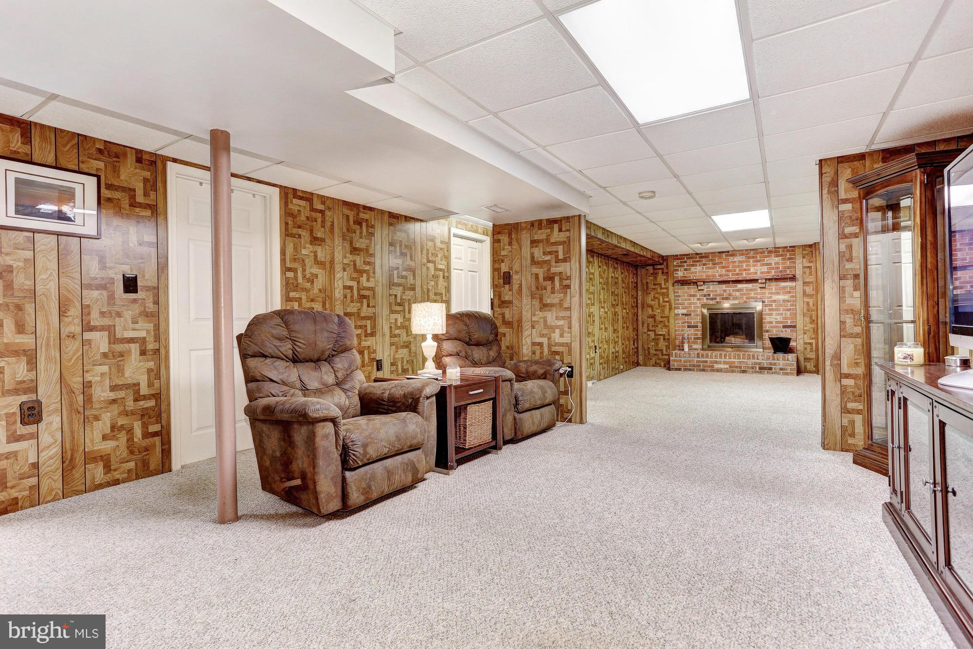 4149 Salem Bottom Road Westminster, MD 21157 - Photo 14 of 25 a living room with furniture a large window and a walk in closet