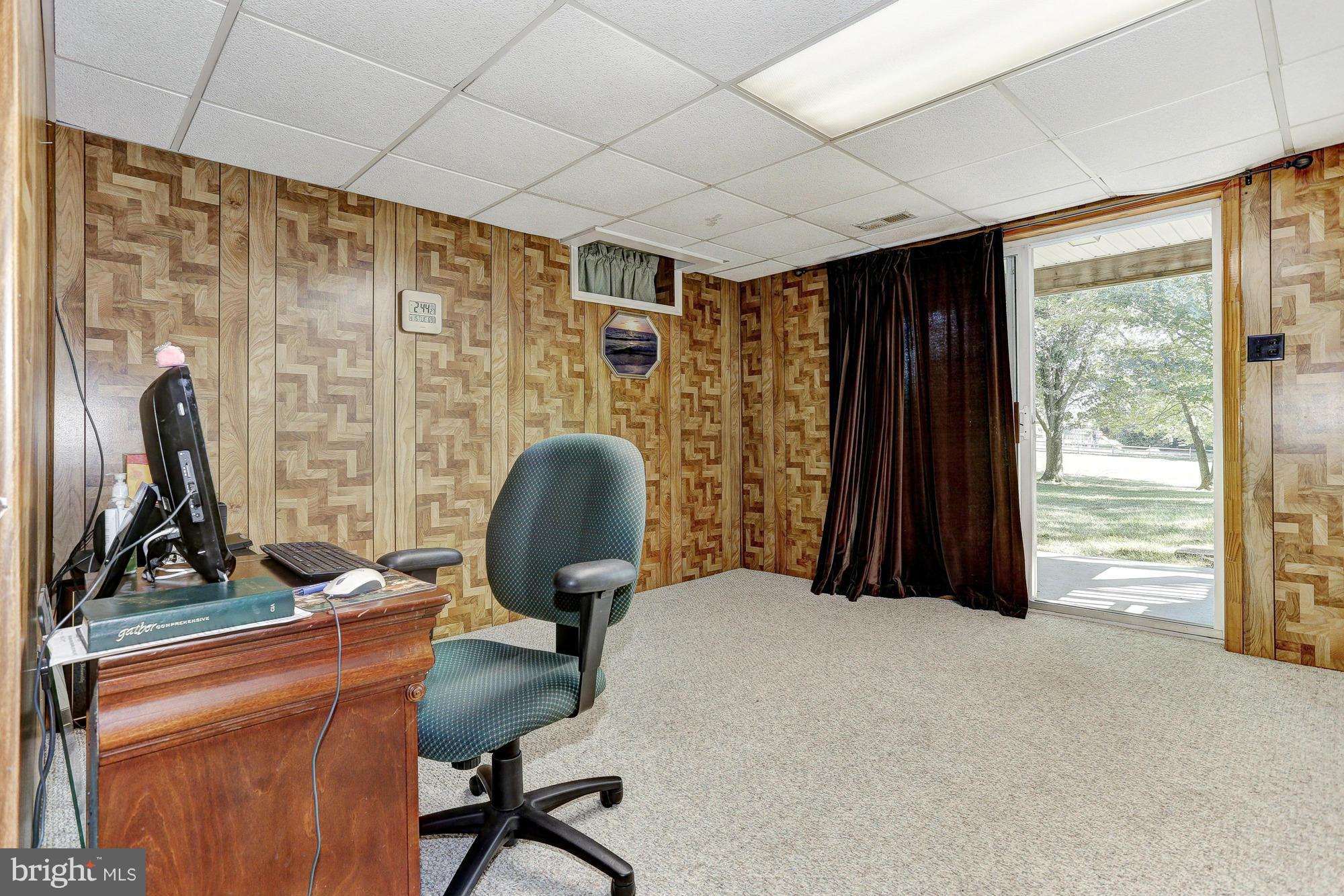 4149 Salem Bottom Road Westminster, MD 21157 - Photo 16 of 25 a workspace with furniture and a window