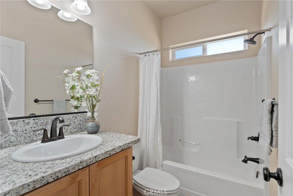 1398 Elliott Road Paradise, CA 95969 - Photo 12 of 34 Bathroom