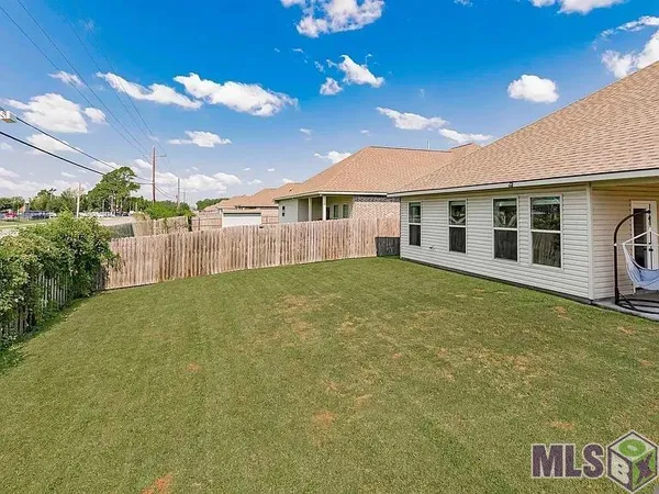 $2,500 | 8256 Rocky Trail Avenue, Baton Rouge, LA 70820