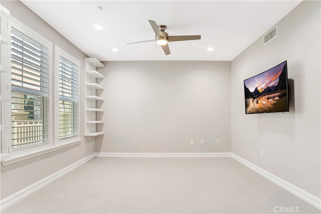 1431 Windshore Way Oxnard, CA 93035 - Photo 19 of 34