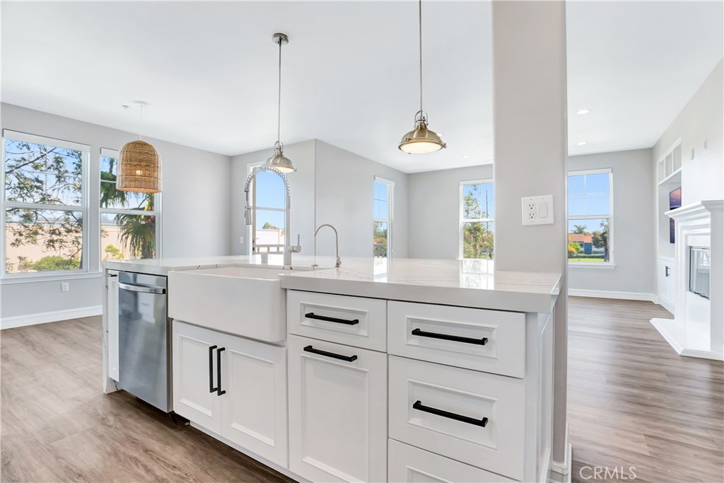 1431 Windshore Way Oxnard, CA 93035 - Photo 4 of 34