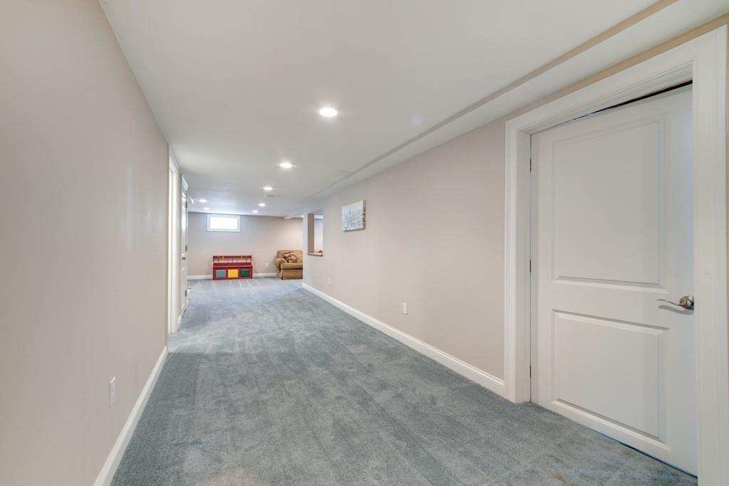 7 Peter Road North Reading, MA 01864 - Photo 21 of 32 a view of a hallway