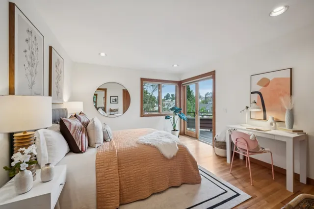 a bench sitting in middle of a yard