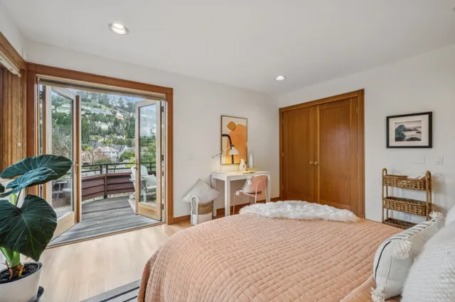 a view of sitting area in the back