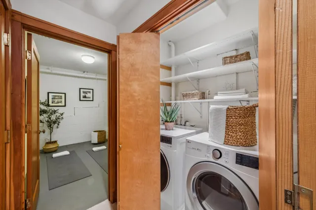 $1,895,000 | 854 Leo Way, Oakland, CA 94611