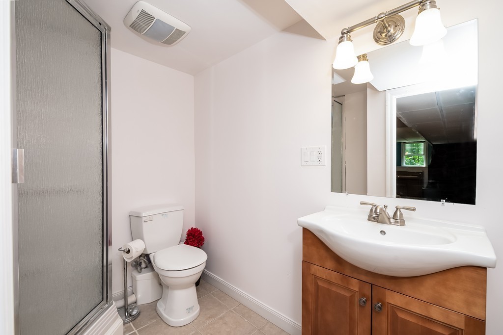 613 Townsend Road Groton, MA 01450 - Photo 19 of 29 Gallery Image 19