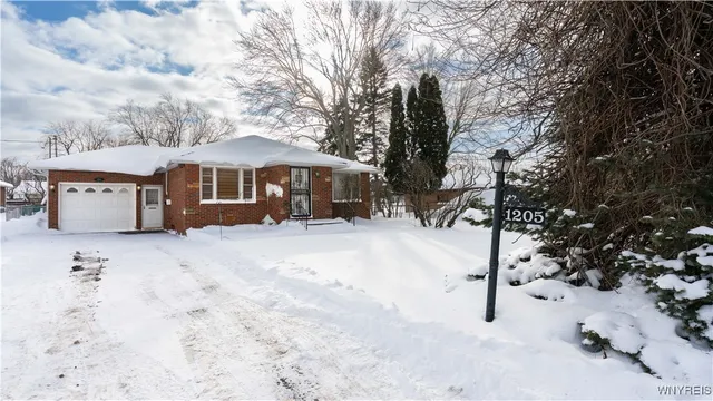 $234,900 | 1205 Mineral Springs Road, West Seneca, NY 14224