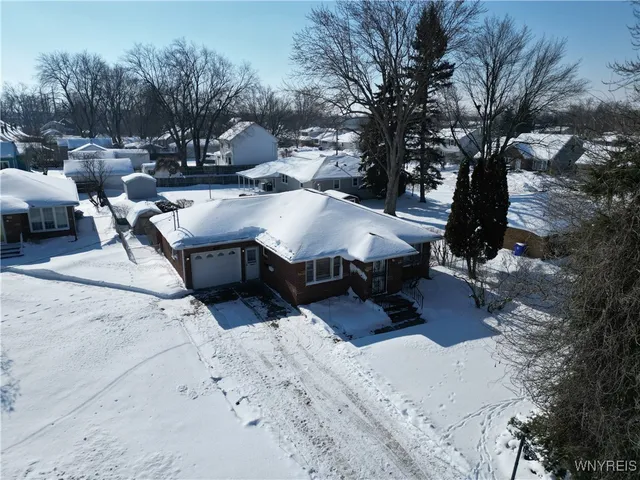 $234,900 | 1205 Mineral Springs Road, West Seneca, NY 14224