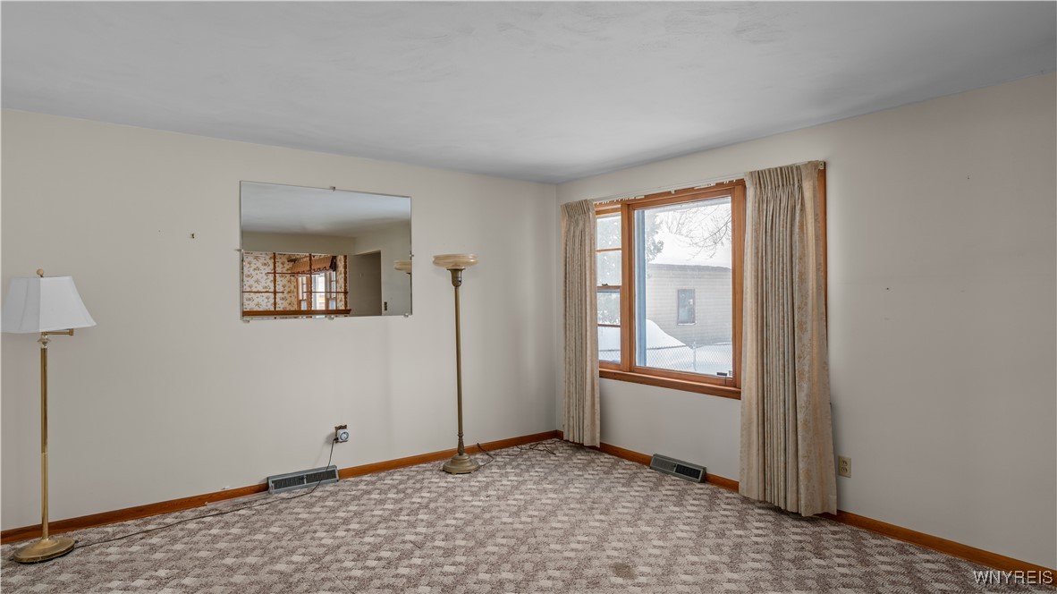 1205 Mineral Springs Road West Seneca, NY 14224 - Photo 9 of 27