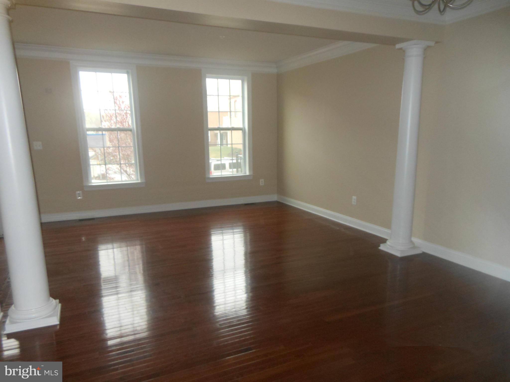 7631 Elmcrest Road Hanover, MD 21076 - Photo 5 of 15 Interior (General)-Dining area