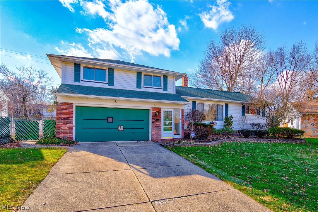 6476 Duval Road Cleveland, OH 44124 - Photo 1 of 35 Gallery Image 1