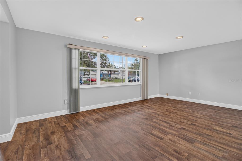 700 Ruskin Road Clearwater, FL 33765 - Photo 10 of 47