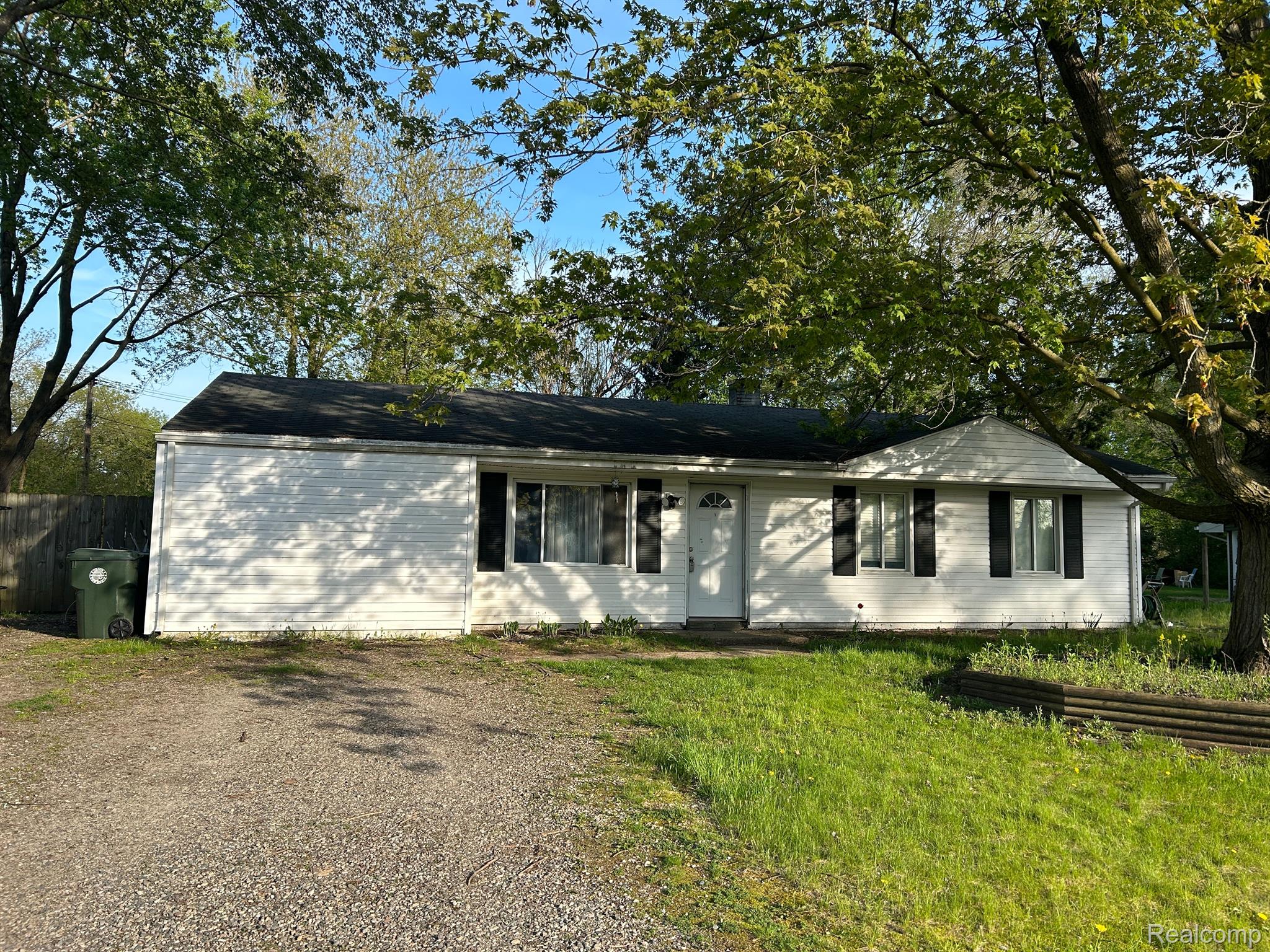 3773 Chesterfield Road Lake Orion, MI 48359 - Photo 1 of 1 Gallery Image 1