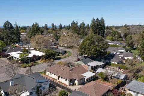 $795,000 | 136 Alderbrook Drive, Santa Rosa, CA 95405