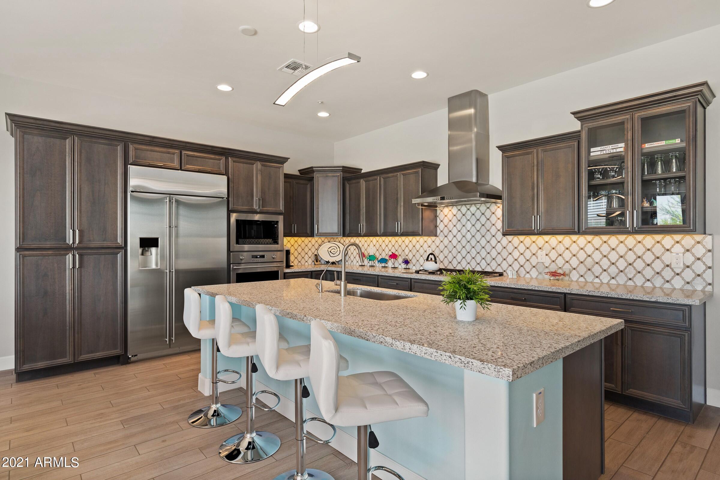 17307 East Woolsey Way Rio Verde, AZ 85263 - Photo 20 of 75 020_Breakfast Bar Seating