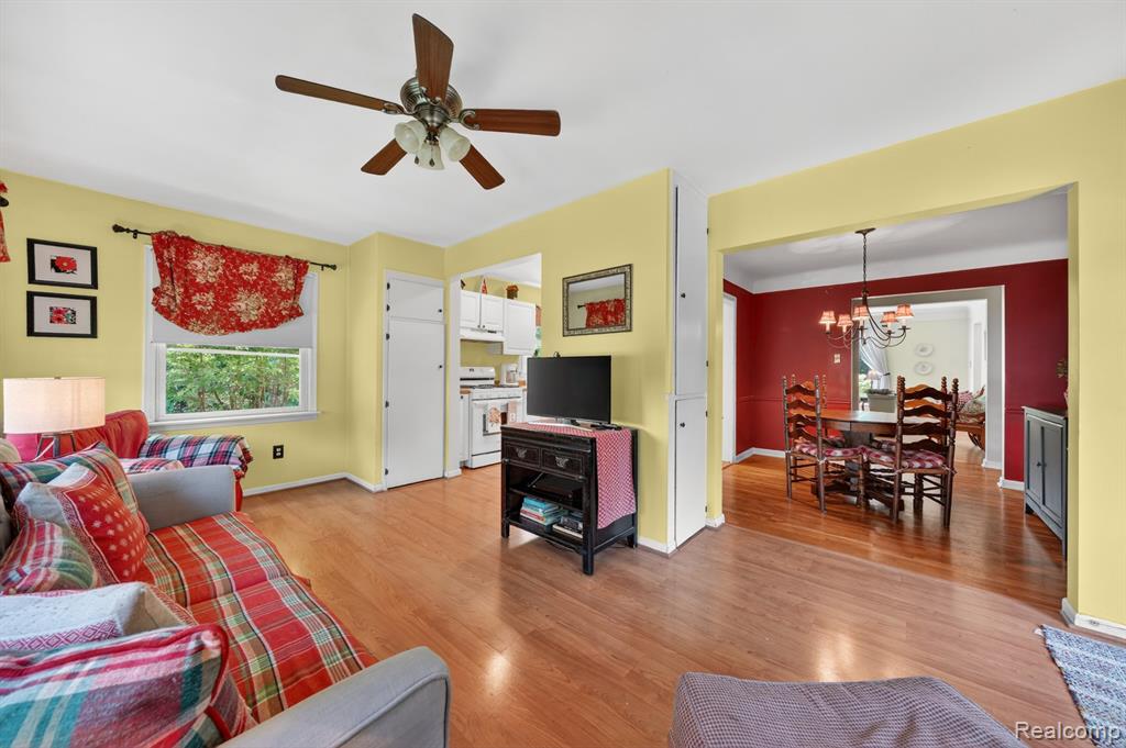 17386 Beverly Road Beverly Hills, MI 48025 - Photo 15 of 28