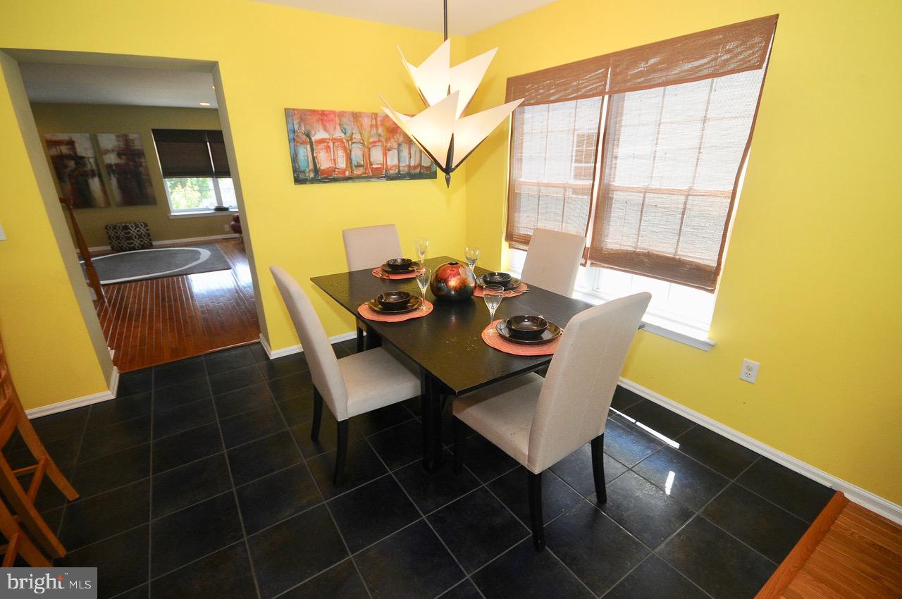 1009 Moore Road West Deptford, NJ 08086 - Photo 16 of 40 Dining Area