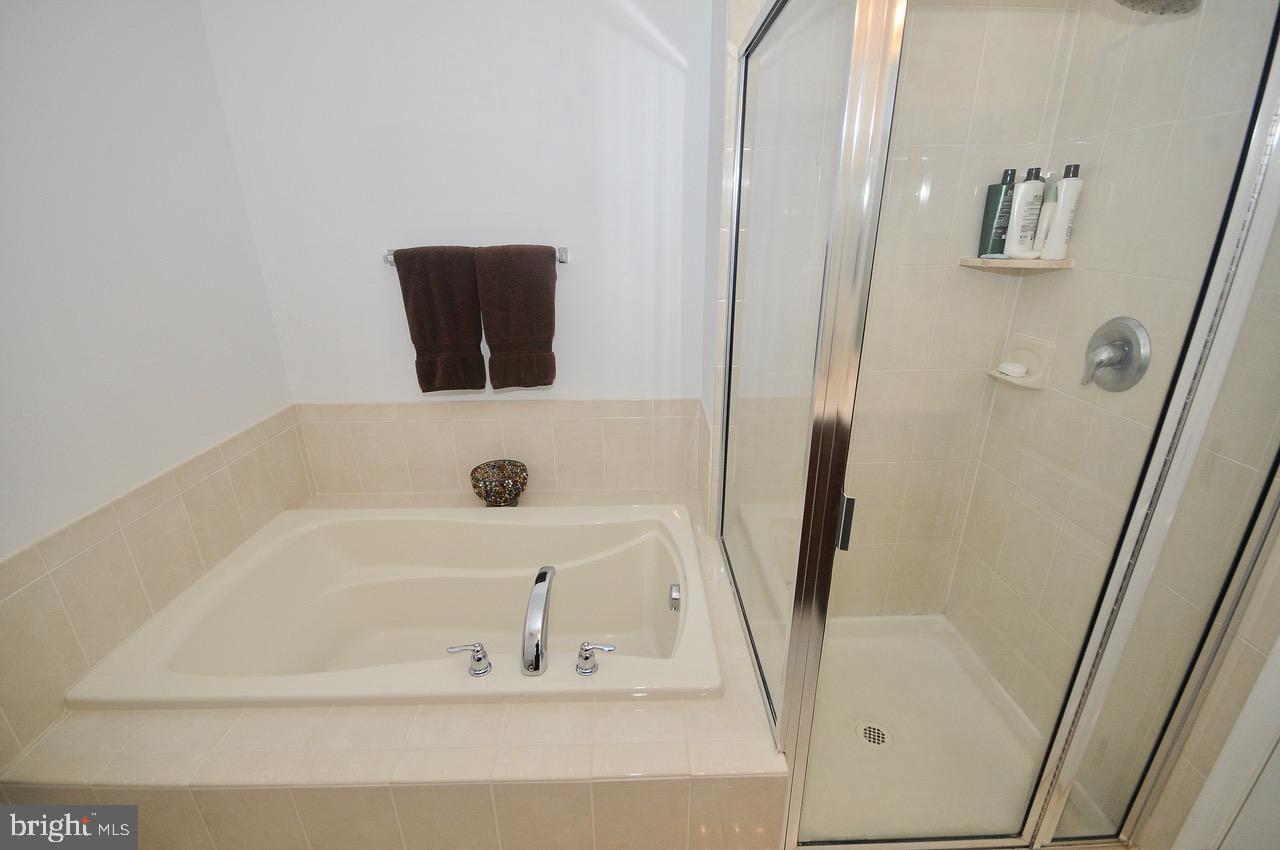 1009 Moore Road West Deptford, NJ 08086 - Photo 35 of 40 Master Bath